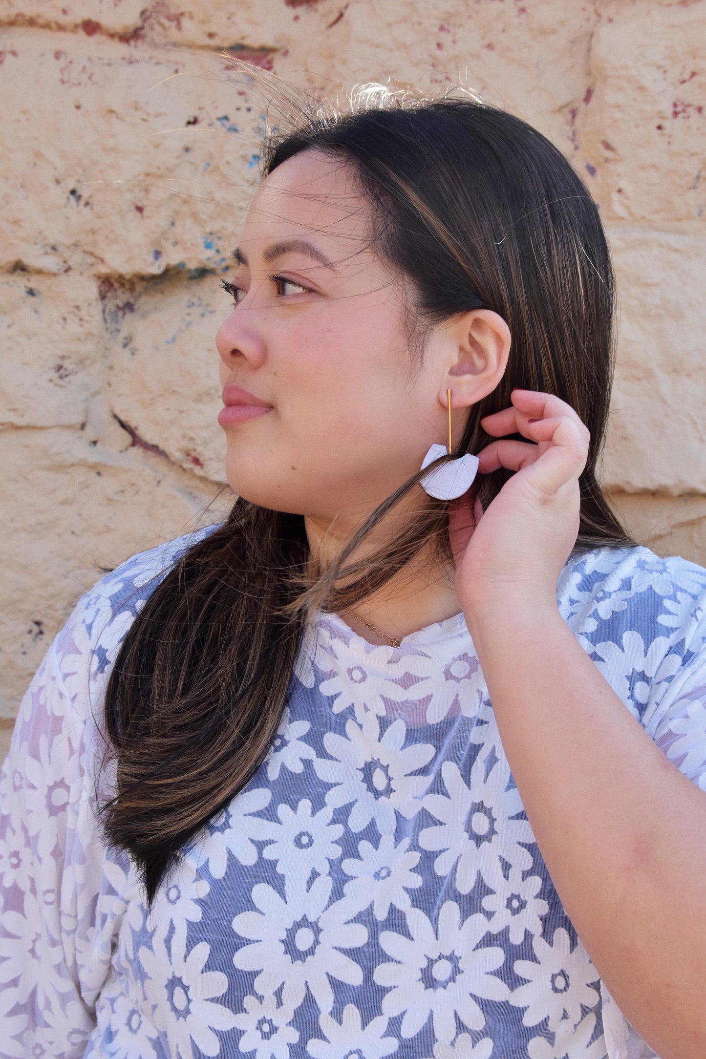 Crème Drop Earring