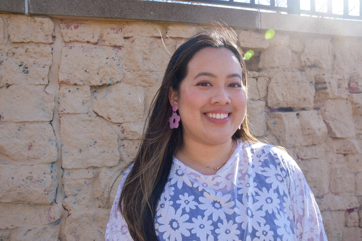 Milky & Magenta Daisy Earring